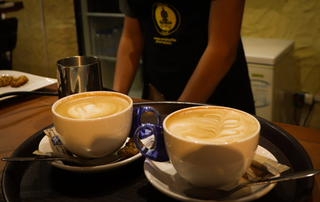 Preparación con técnicas de barista. Donde tomar café de origen.